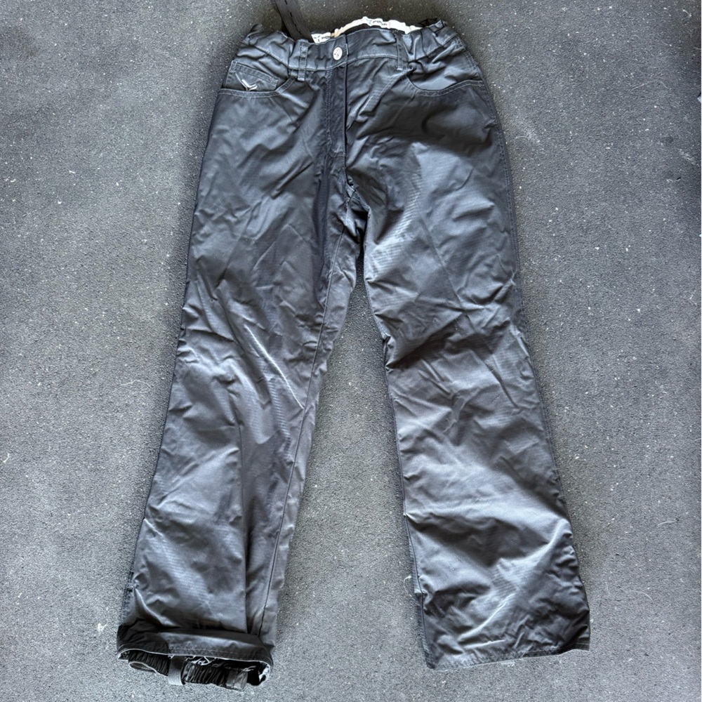 Black snow Pants